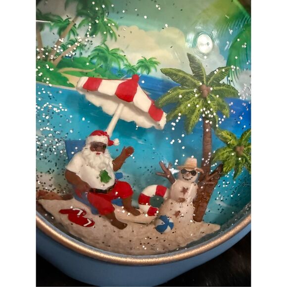 Valerie Parr Hill Santa On Beach Light Up 8 inch Swirling Snow Globe Christmas - Picture 3 of 7